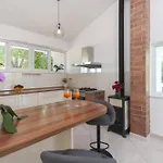 Nature View Spacious Five Bedroom Villa, Pool 빌라 Zadvarje